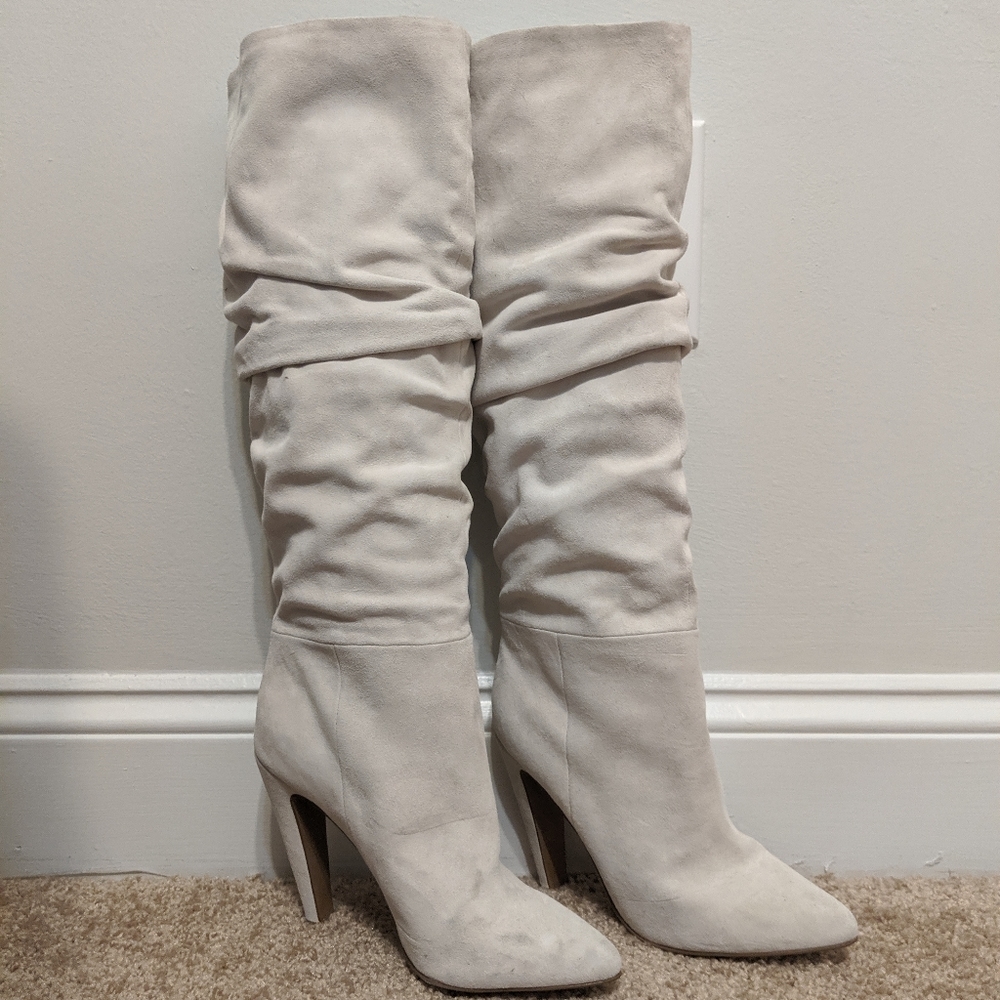 NWOT Steve Madden White Suede Heeled Boots
